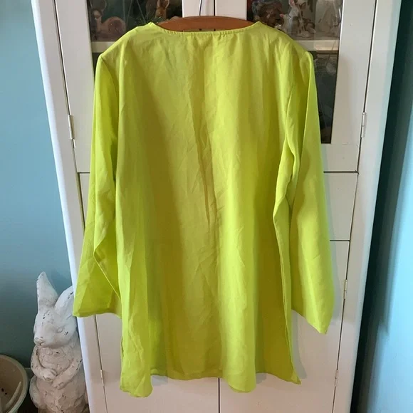 Lucky & Coco sz L Embroidered Lime Green beaded swimsuit coverup euc - Picture 6 of 6